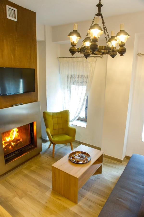To Petrino Holidays House Holiday home Metagkitsi