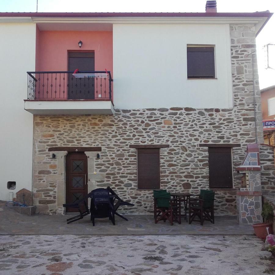 To Petrino Holidays House Hébergement de vacances